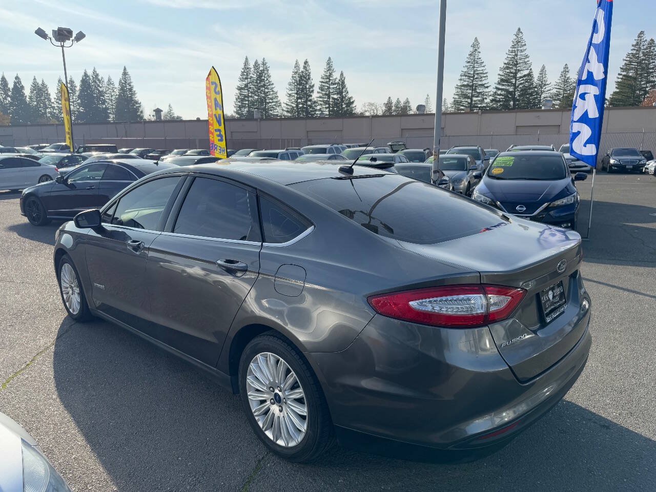 Used 2016 Ford Fusion S FWD image 4
