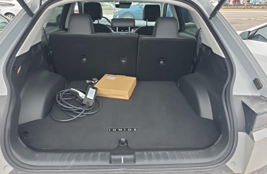 Used 2023 Hyundai Ioniq 5 SEL image 11
