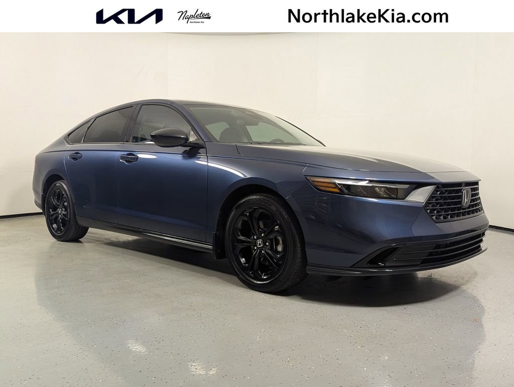 Used 2025 Honda Accord SE image 1