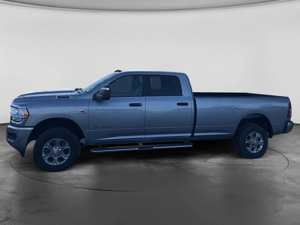 Used 2024 RAM 3500 Big Horn AWD/4WD image 8