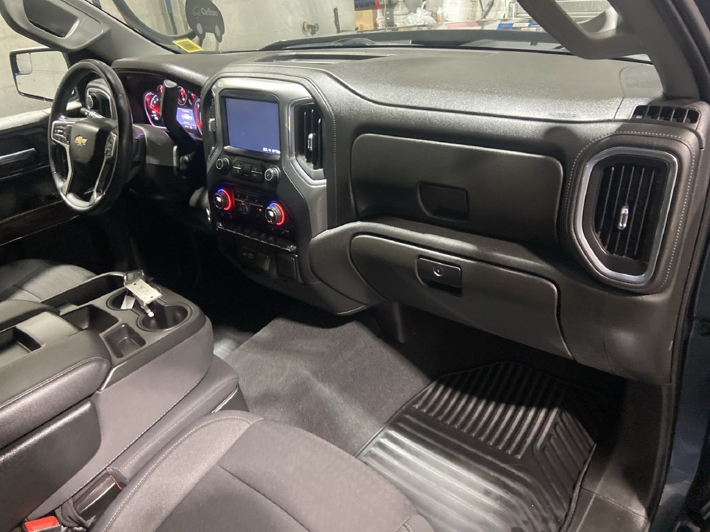 Certified 2022 Chevrolet Silverado 1500 Limited LT AWD/4WD image 28