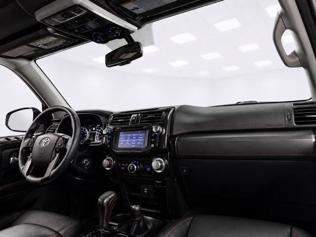 Used 2018 Toyota 4Runner TRD Off-Road Premium AWD/4WD image 21