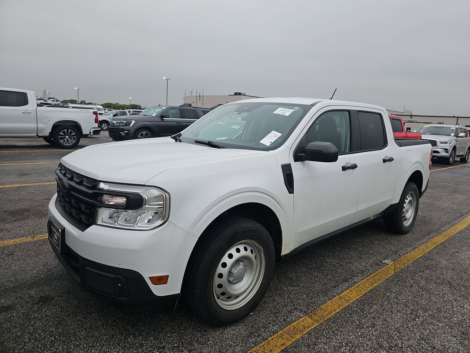 Used 2022 Ford Maverick XL FWD image 2