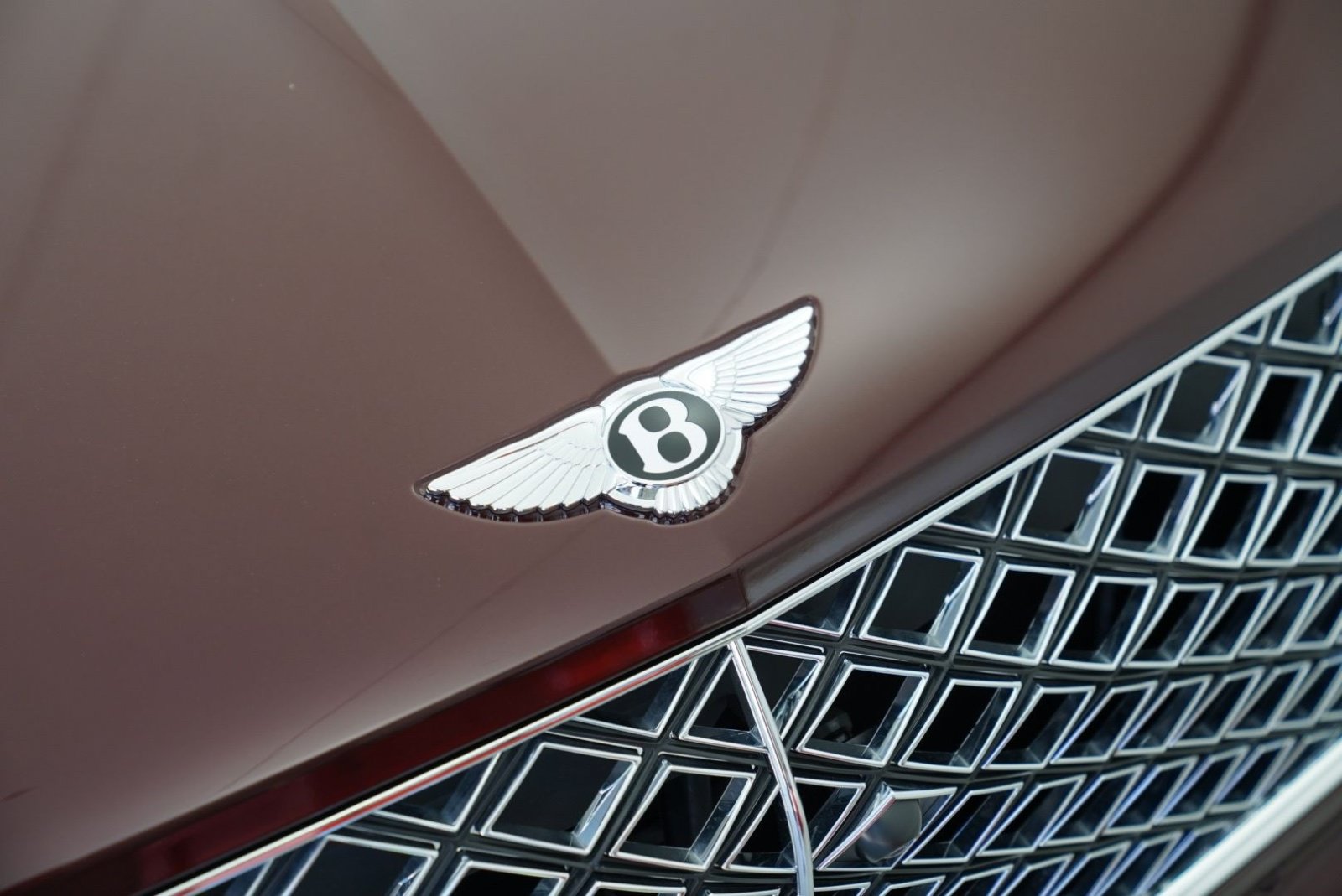 New 2026 Bentley Bentayga Extended Wheelbase AWD/4WD image 3