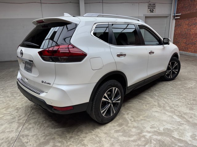 Used 2020 Nissan Rogue SV w/ Premium Package image 5