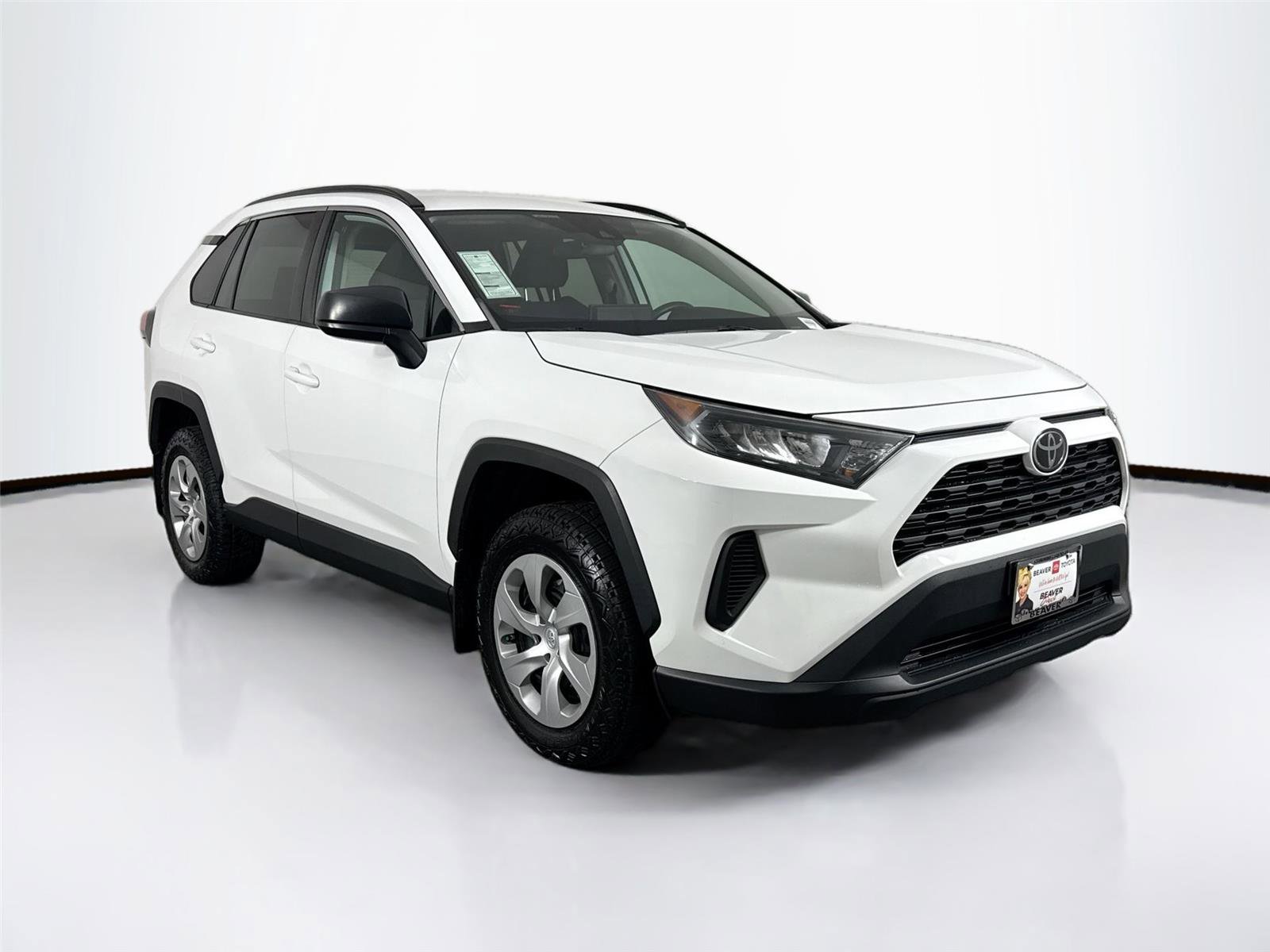 Used 2019 Toyota RAV4 LE image 8