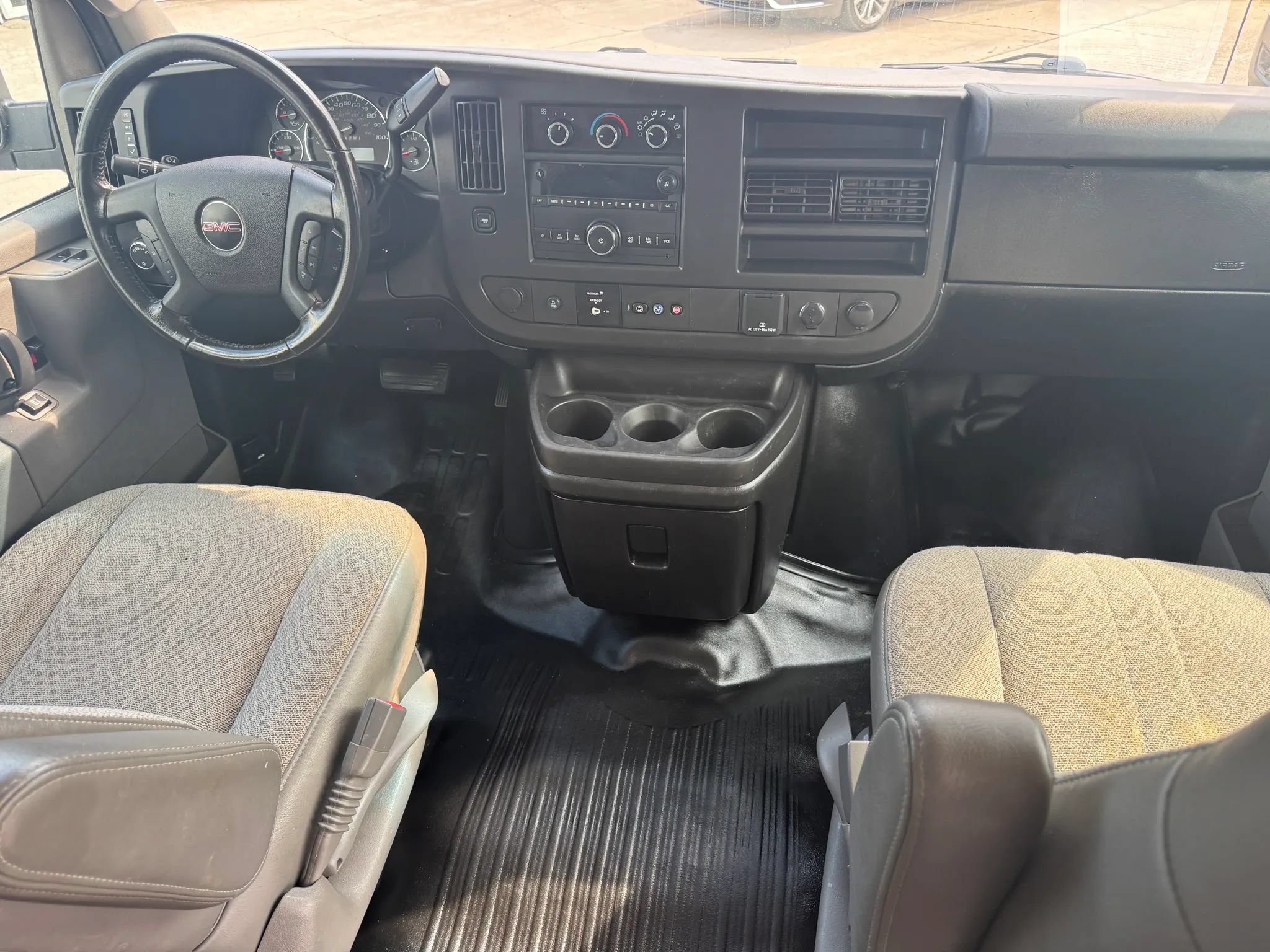 Used 2021 GMC Savana 2500 w/ Driver Convenience Package RWD image 21