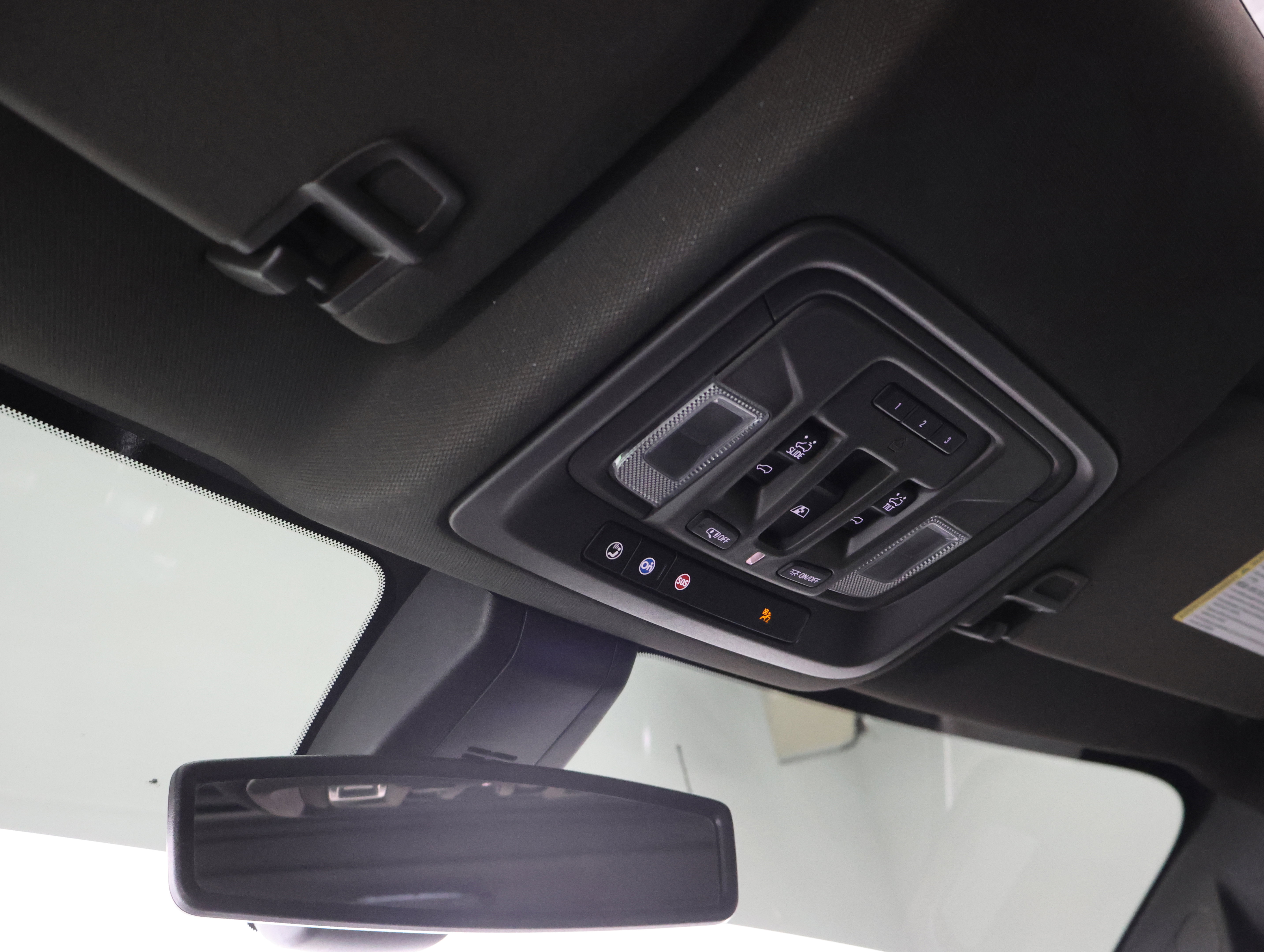 Used 2021 GMC Sierra 1500 Denali w/ Driver Alert Package II AWD/4WD image 12