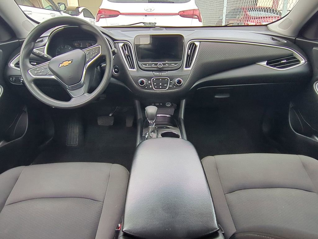 Used 2024 Chevrolet Malibu LT FWD image 16