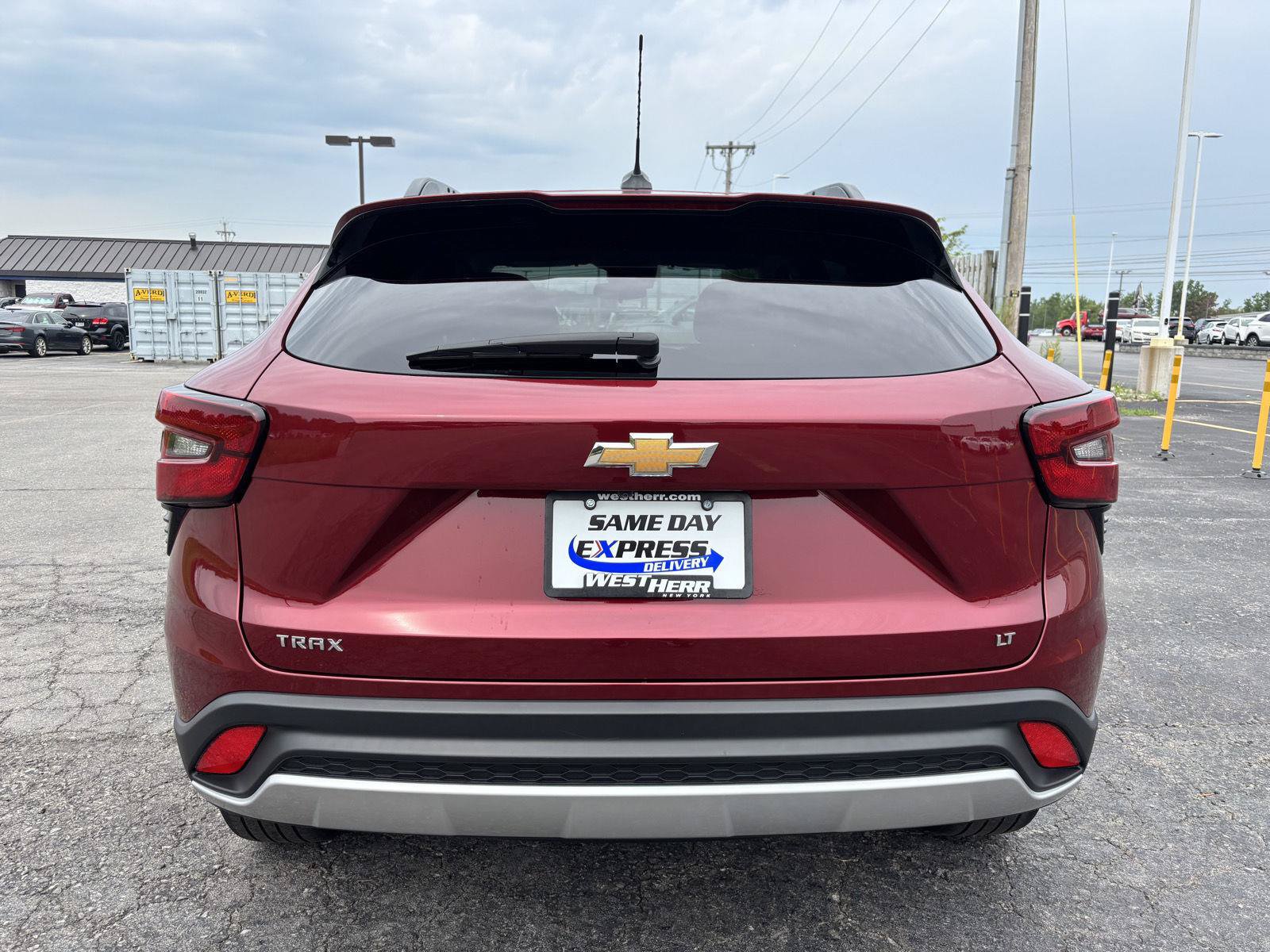 Used 2024 Chevrolet Trax LT w/ LT Convenience Package FWD image 6