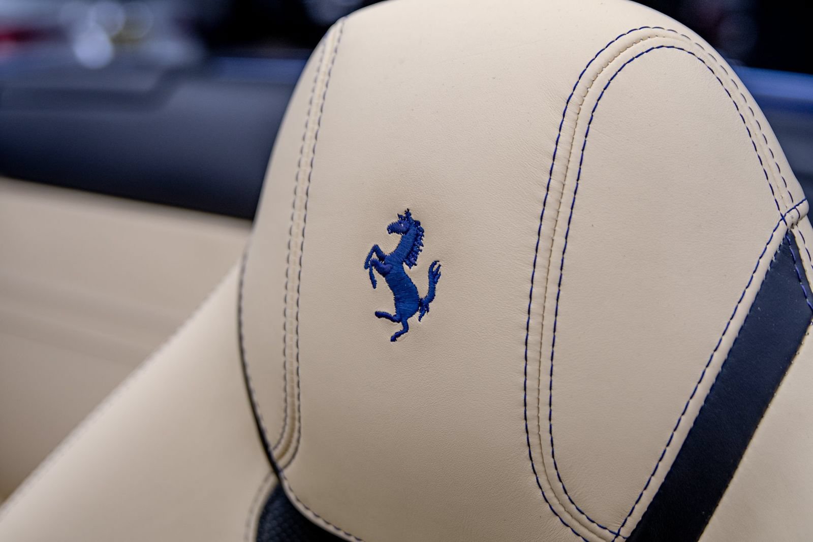 Used 2016 Ferrari California T RWD image 29