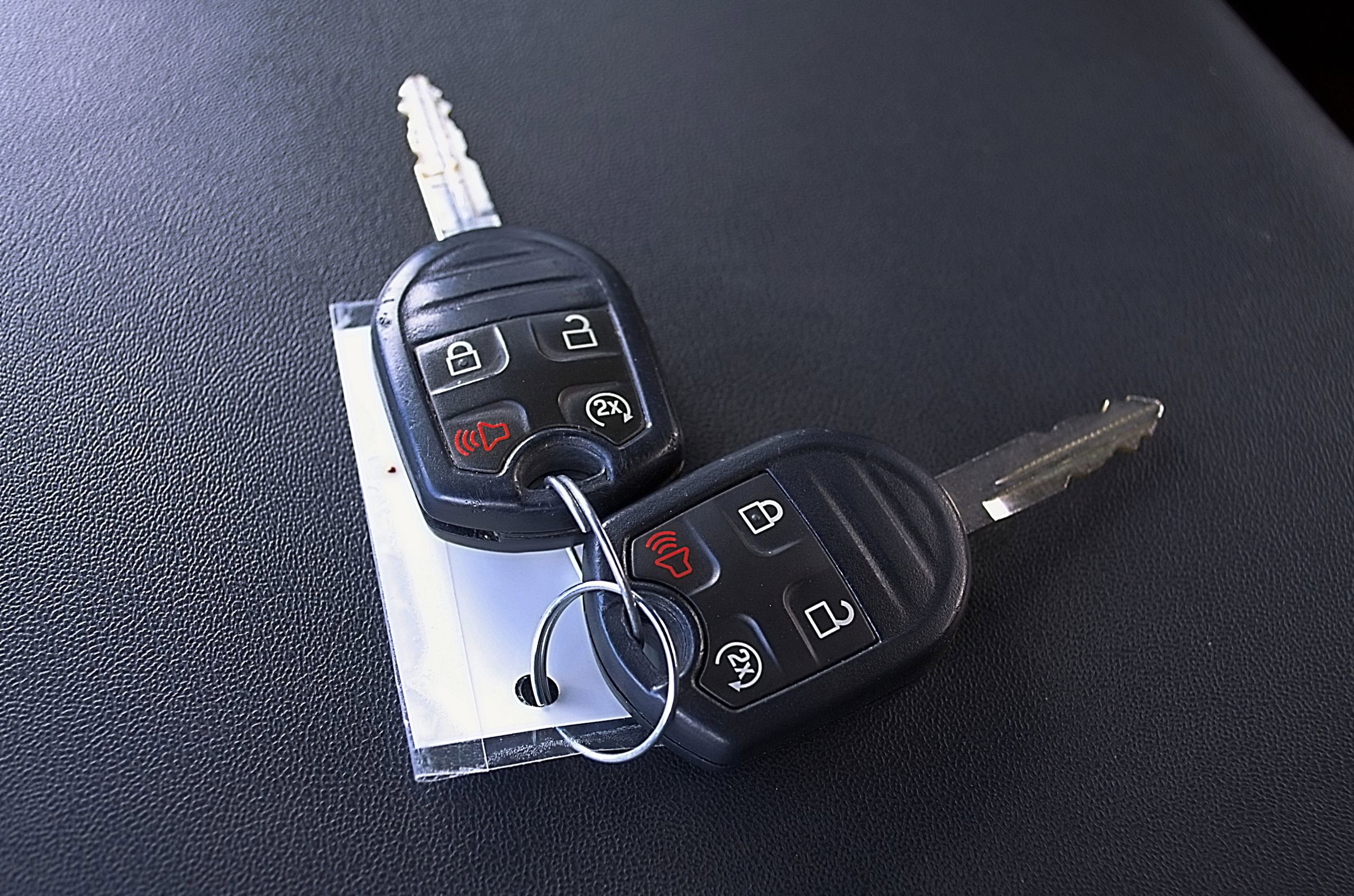 Used 2012 Ford F350 Lariat w/ Chrome Pkg image 27