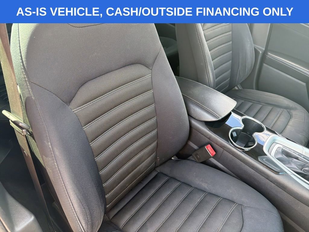 Used 2015 Ford Fusion SE image 25