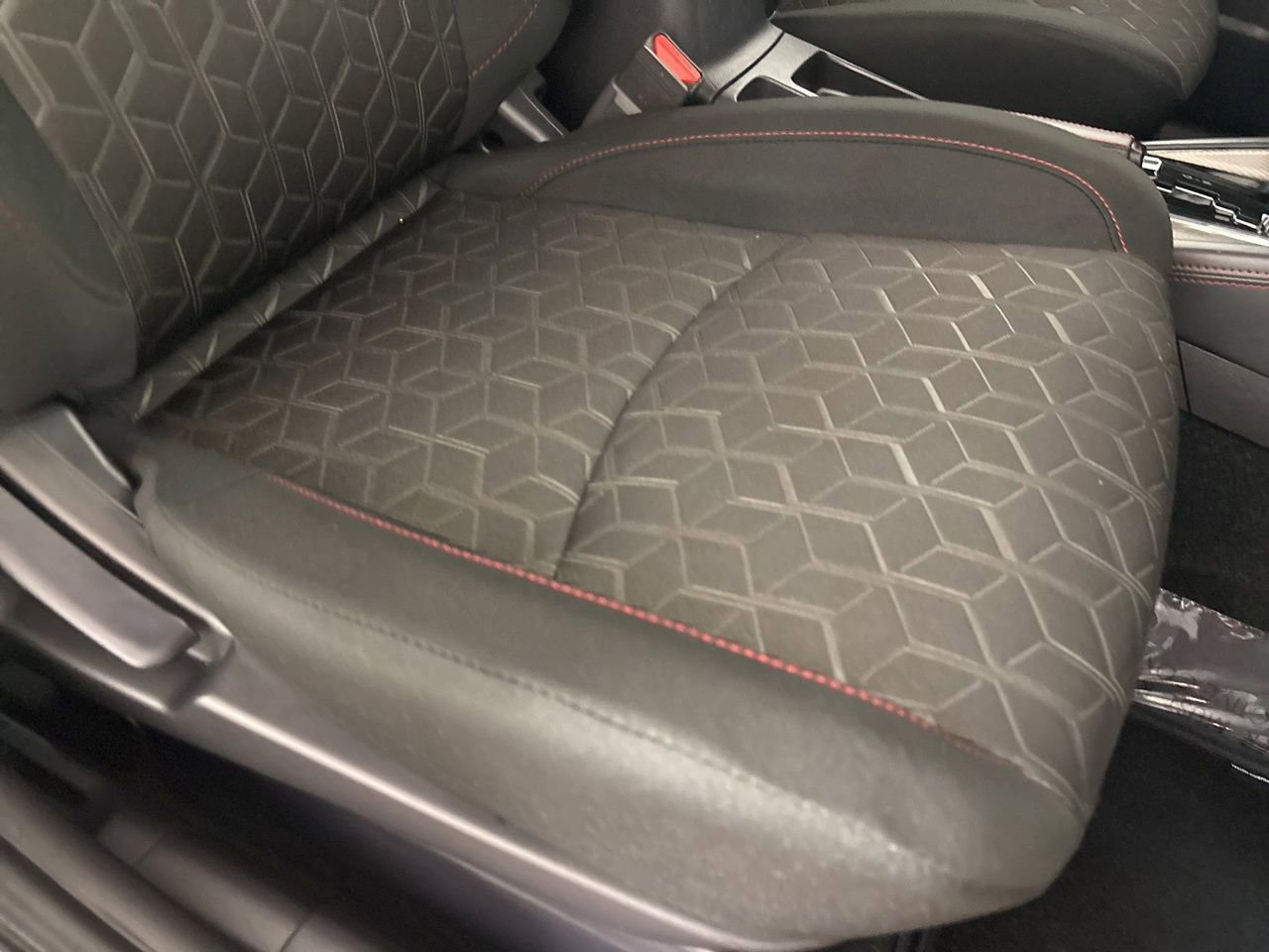 Used 2025 Mitsubishi Outlander Sport LE image 27