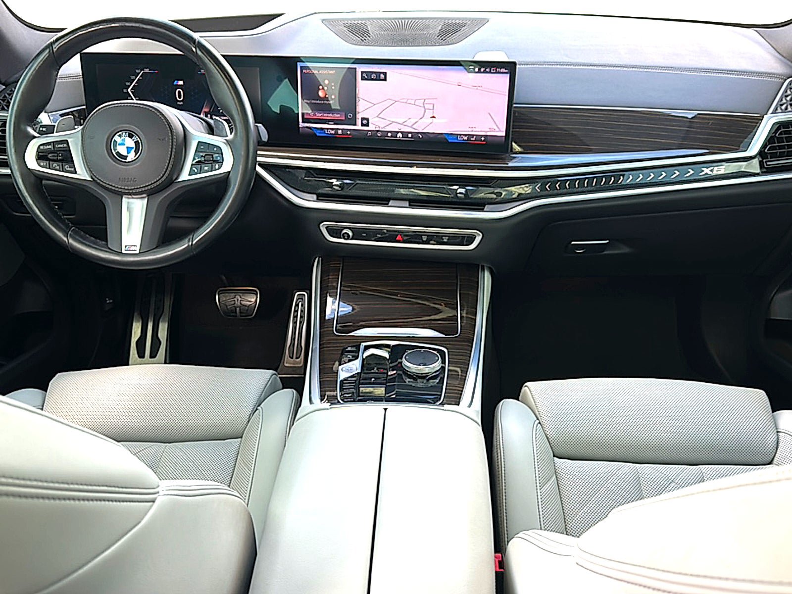Used 2024 BMW X5 xDrive40i w/ M Sport Package AWD/4WD image 22