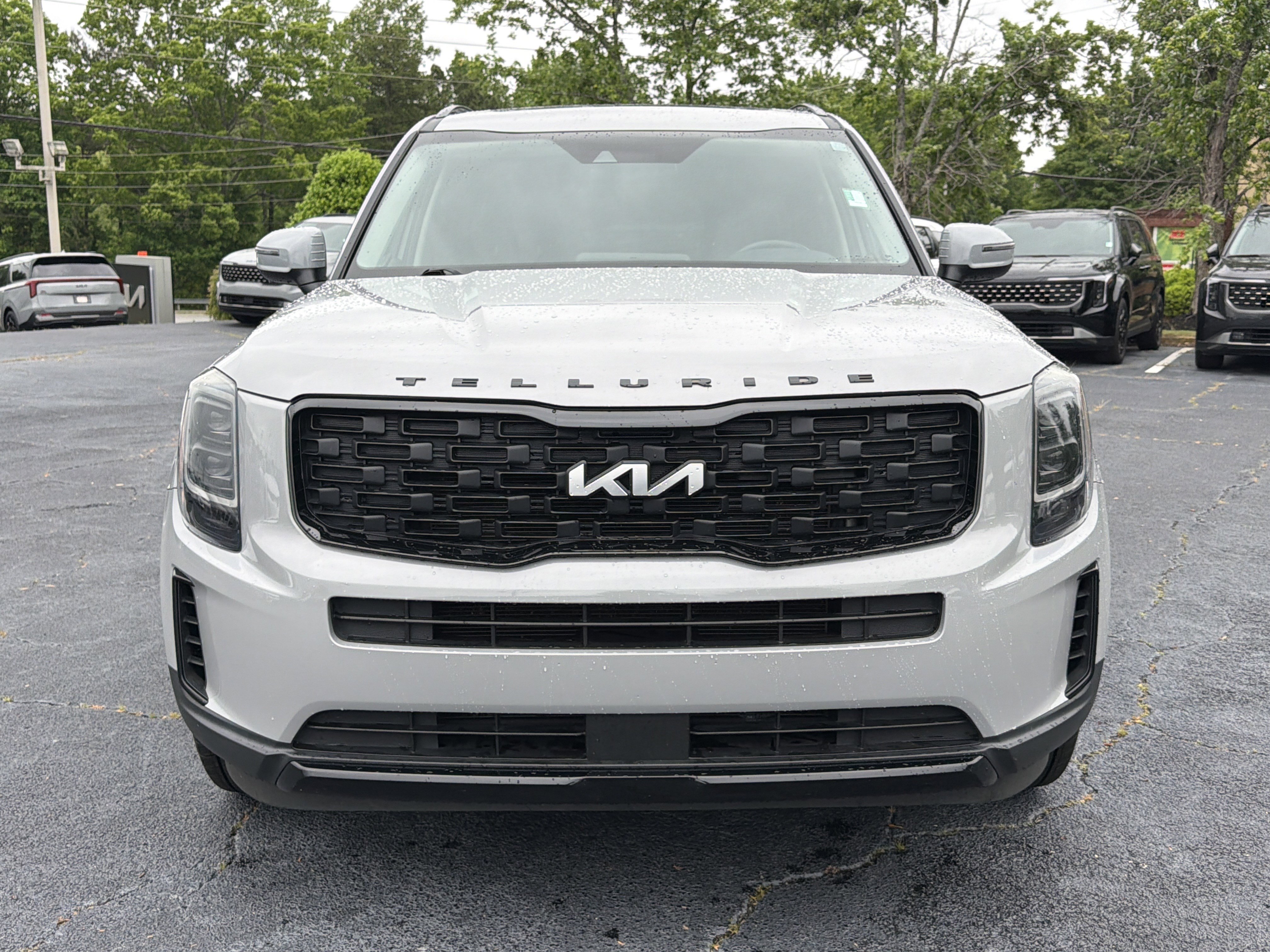 Used 2022 Kia Telluride EX w/ EX Premium Package AWD/4WD image 2