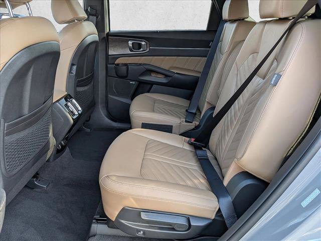 Used 2026 Kia Sorento SX Prestige w/ Olive Brown Leather Package image 23