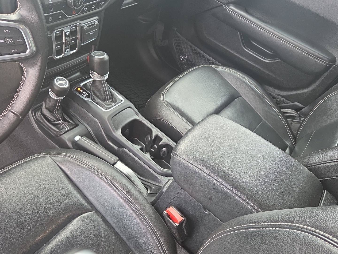 Used 2021 Jeep Gladiator Overland w/ Uconnect 4C Nav & Sound Group AWD/4WD image 19