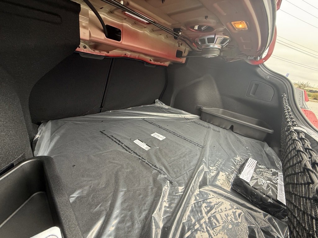 New 2025 Hyundai Elantra Limited image 13