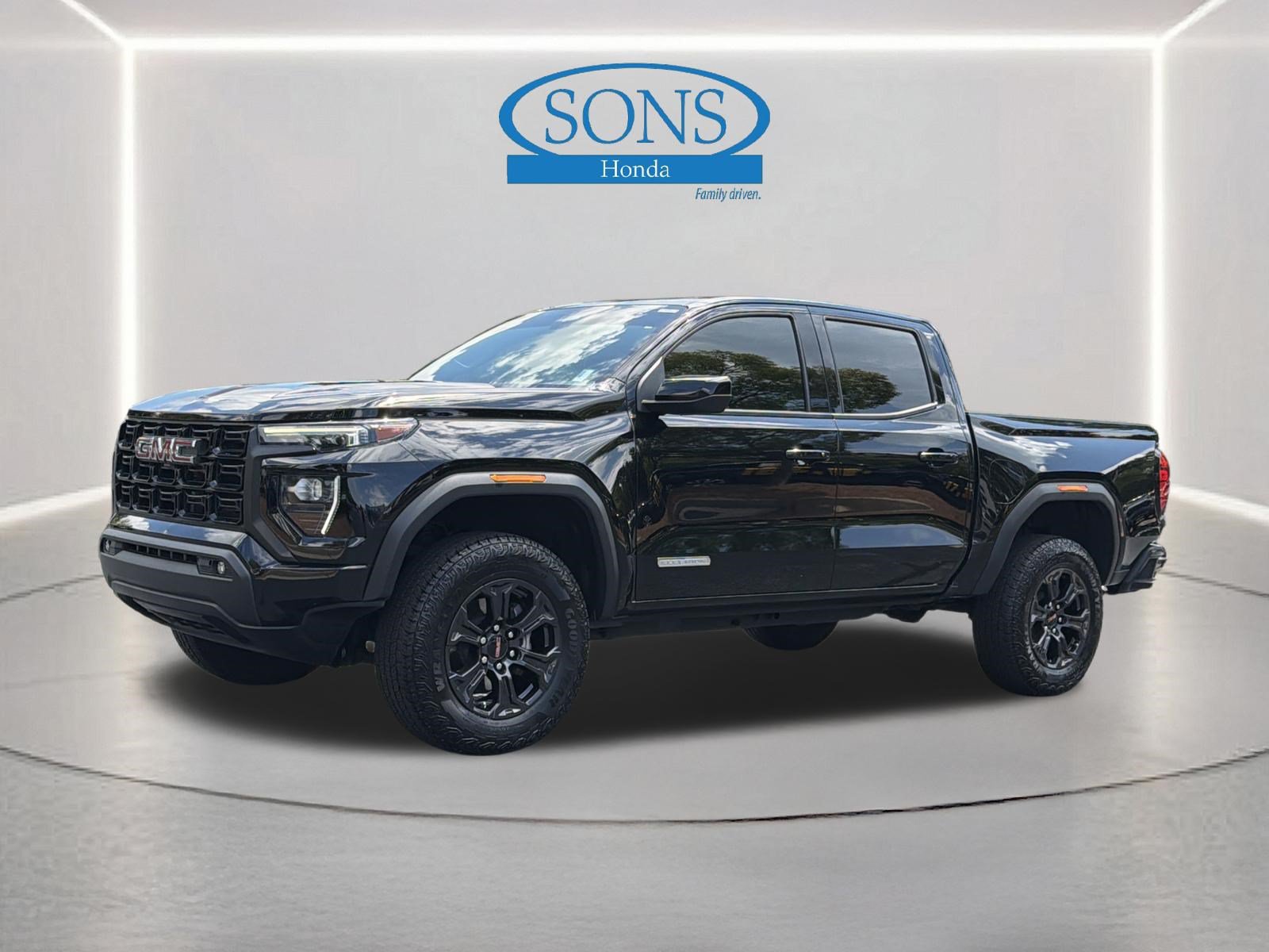 Used 2025 GMC Canyon Elevation w/ Convenience Package RWD image 20