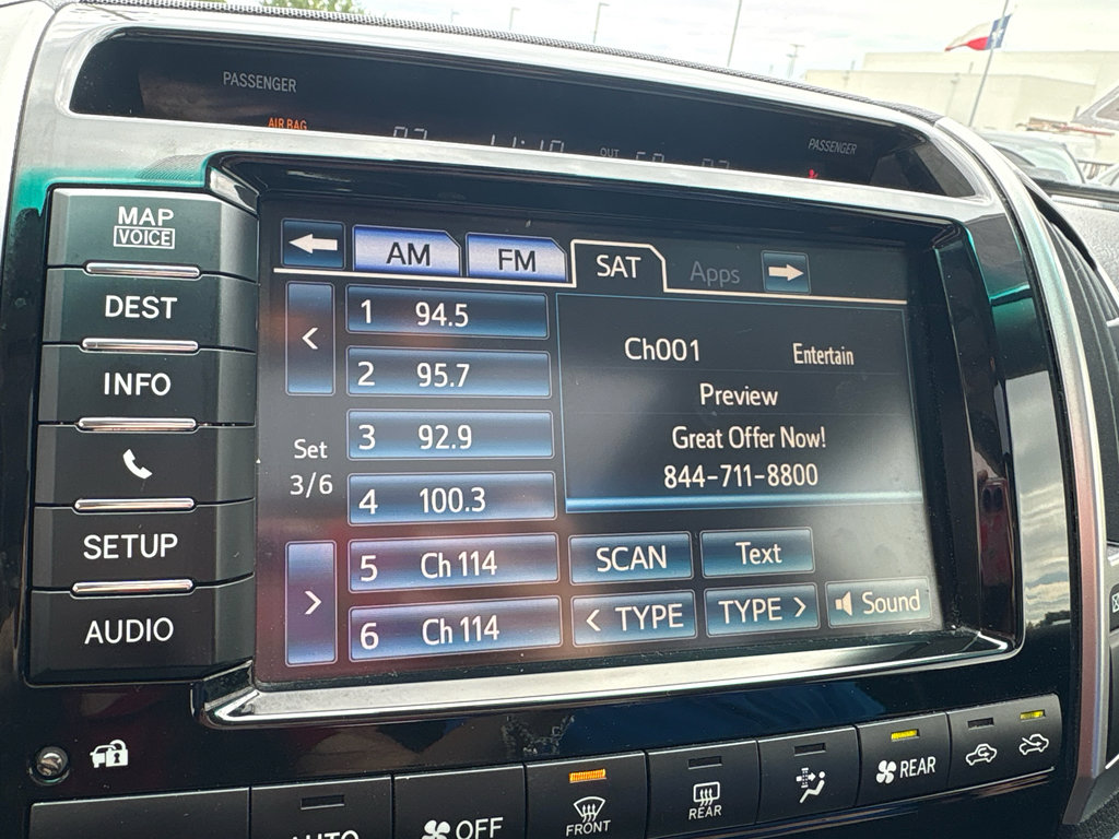 Used 2015 Toyota Land Cruiser AWD/4WD image 18
