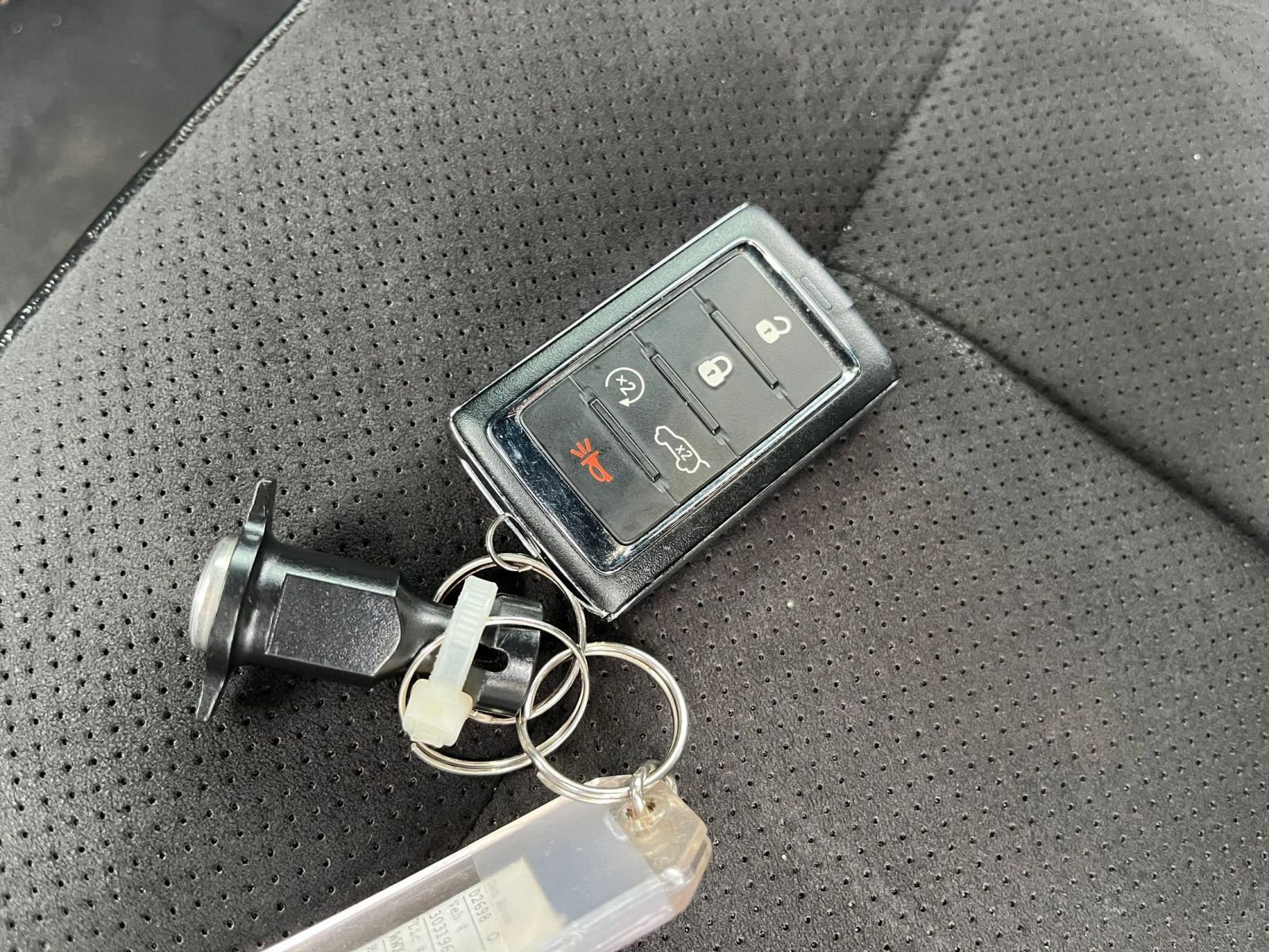 Used 2023 Jeep Grand Cherokee Altitude image 22