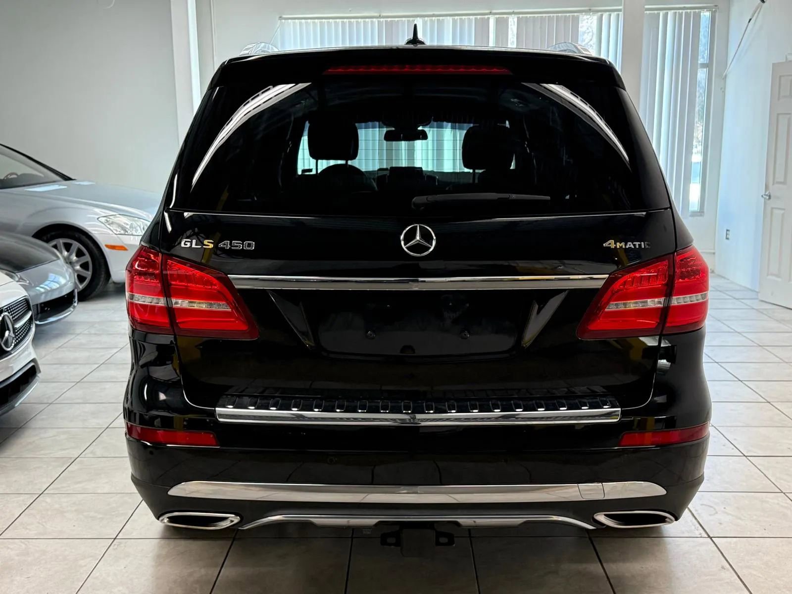 Used 2017 Mercedes-Benz GLS 450 4MATIC image 7