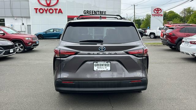 Certified 2021 Toyota Sienna XLE AWD/4WD image 5