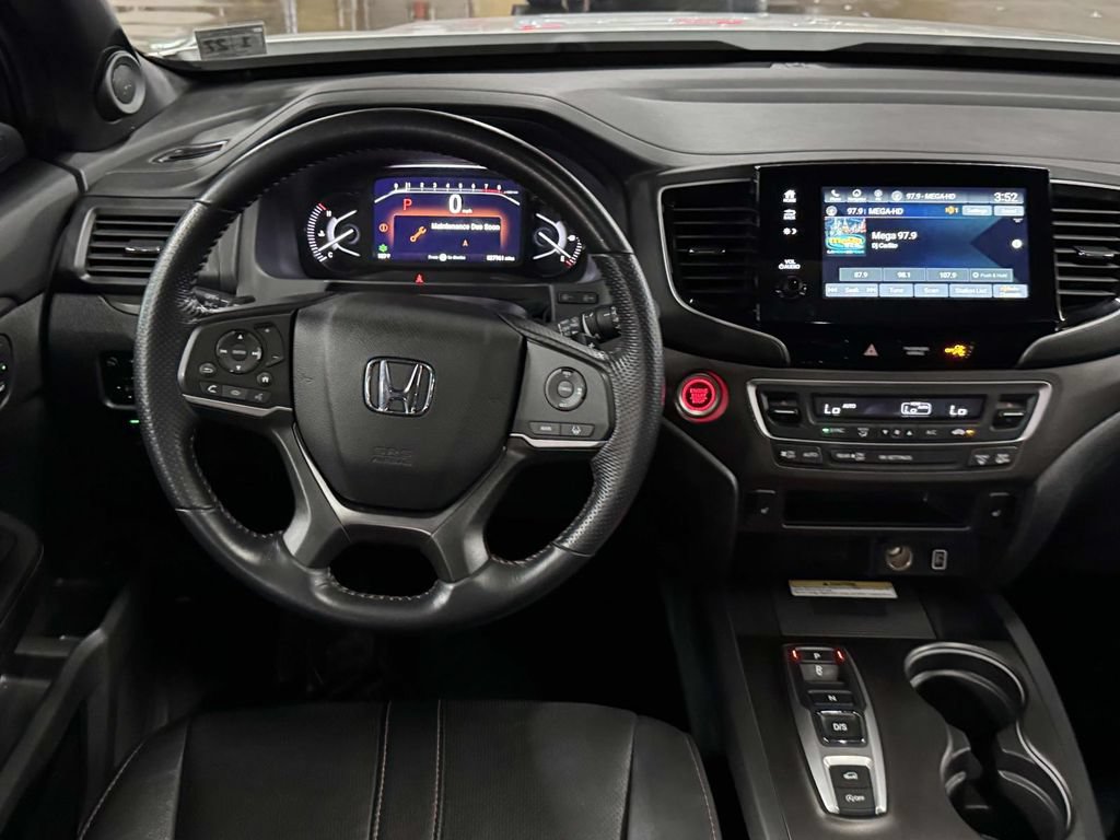 Certified 2022 Honda Passport TrailSport image 31