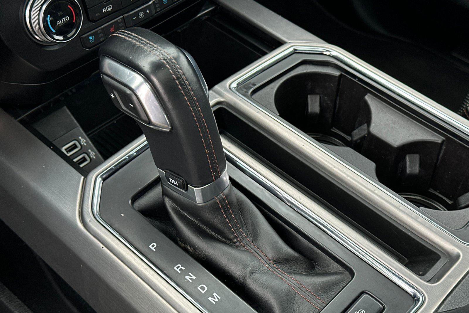 Used 2018 Ford F150 Platinum w/ Equipment Group 701A Luxury image 23