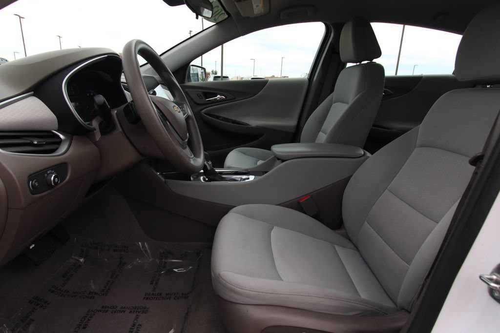 Used 2024 Chevrolet Malibu LT FWD image 6