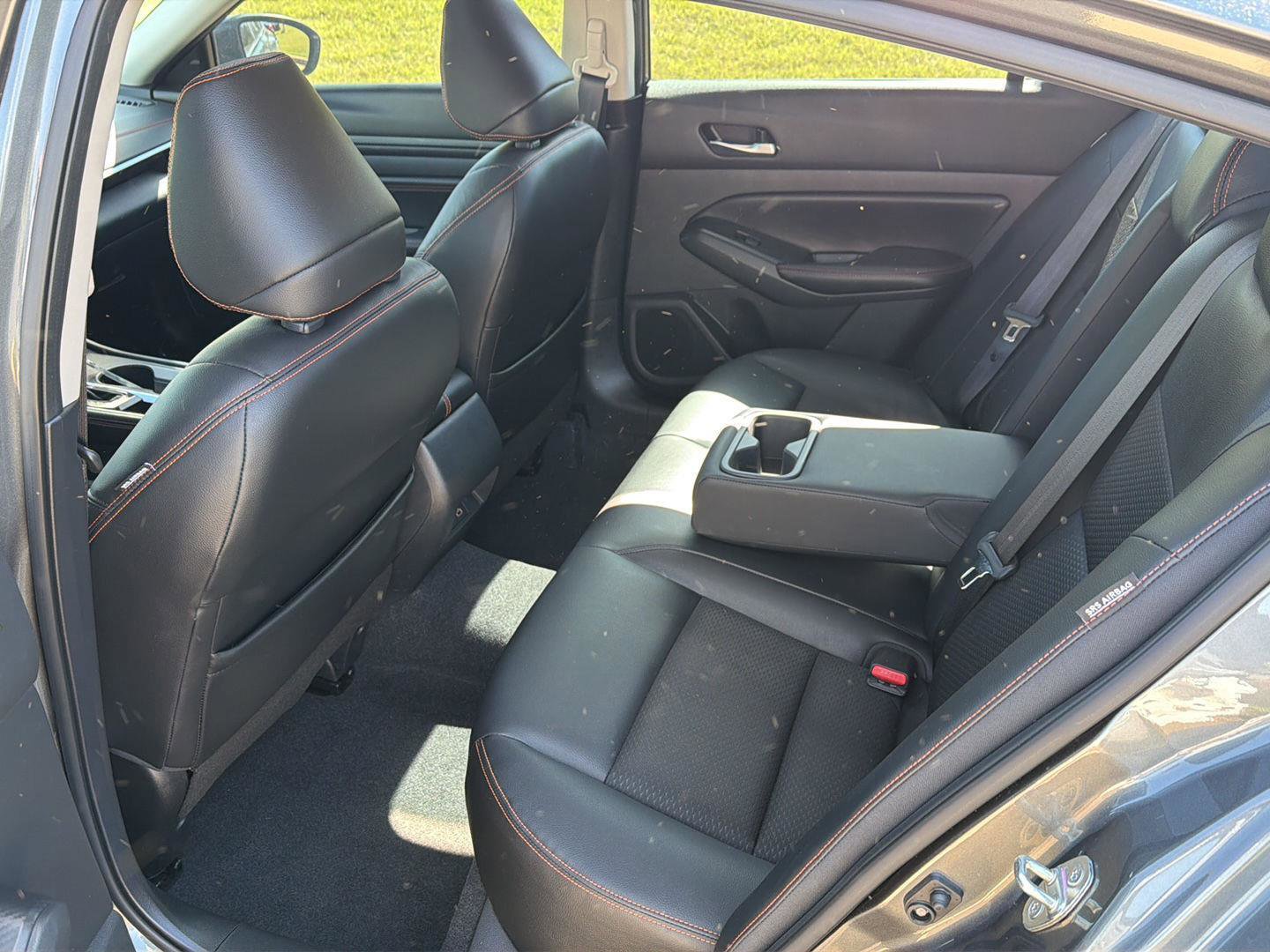 Used 2021 Nissan Altima 2.5 SR w/ SR Premium Package image 11