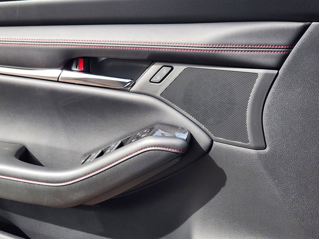 New 2026 MAZDA MAZDA3 Carbon image 12