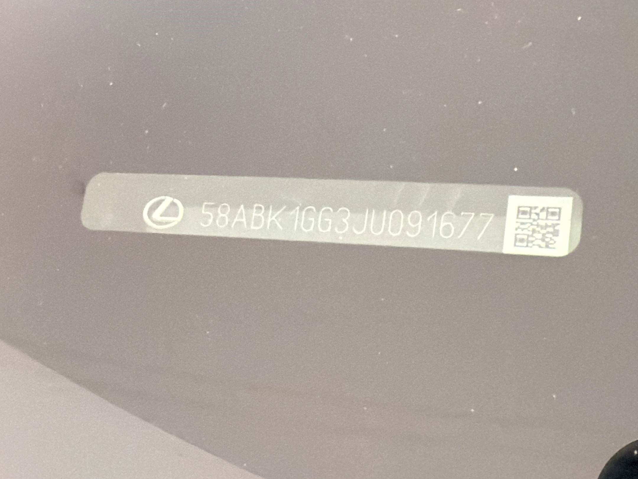 Used 2018 Lexus ES 350 w/ Luxury Package w/Wood Trim image 21