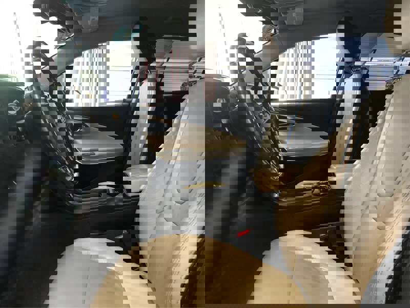 Used 2011 Chevrolet Volt Premium w/ Premium Trim Package image 9