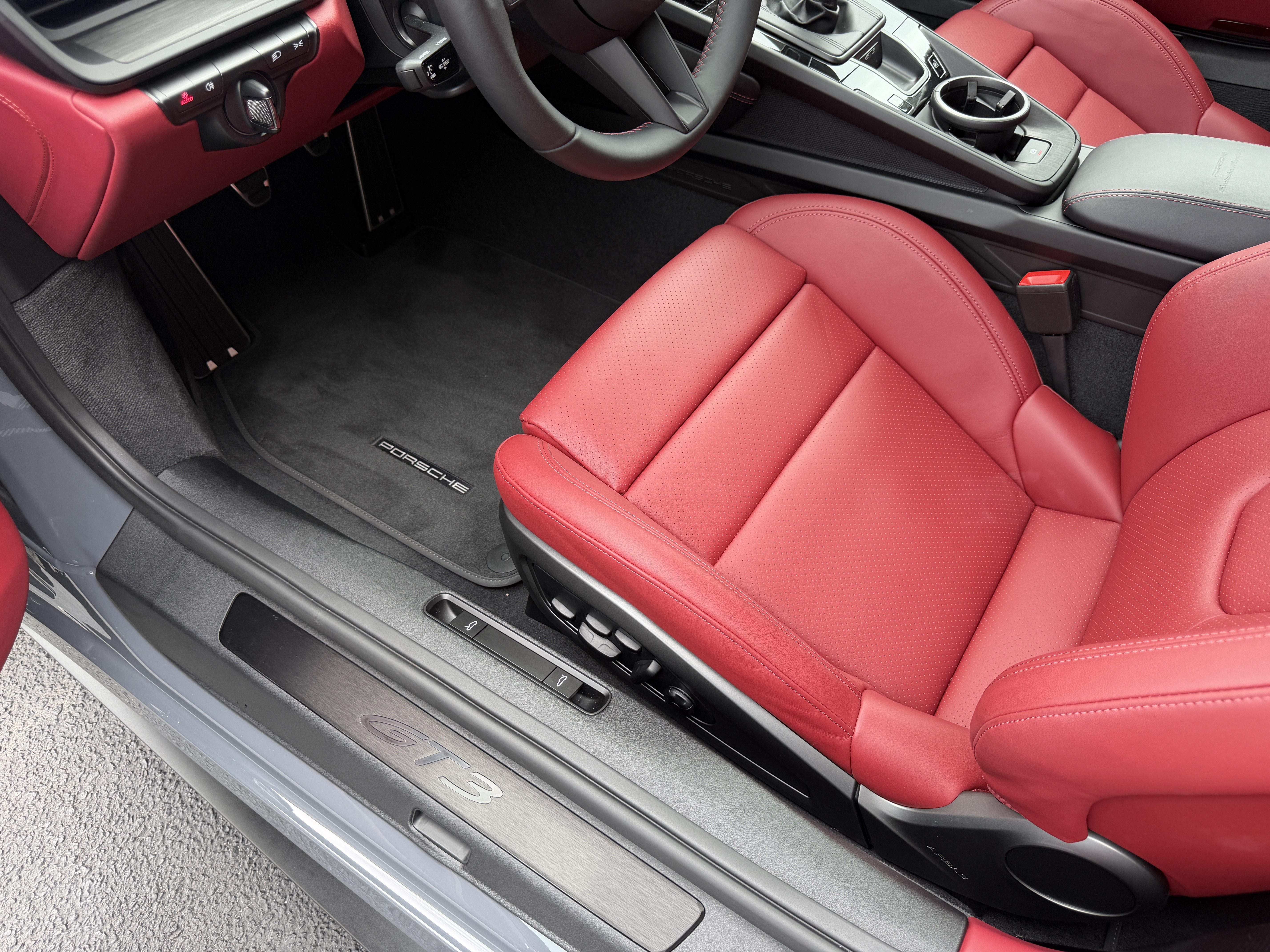Certified 2026 Porsche 911 GT3 RWD image 12