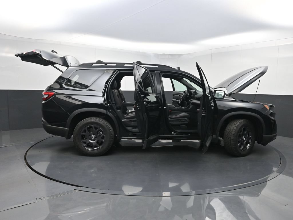 Used 2024 Honda Pilot TrailSport image 37