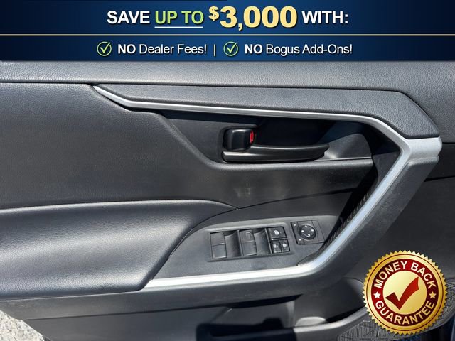 Used 2021 Toyota RAV4 LE FWD image 16