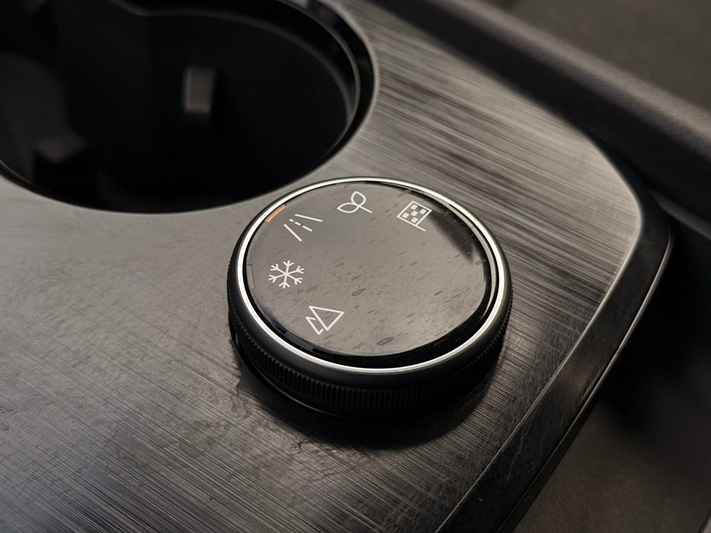 Used 2026 Nissan Rogue SV image 32