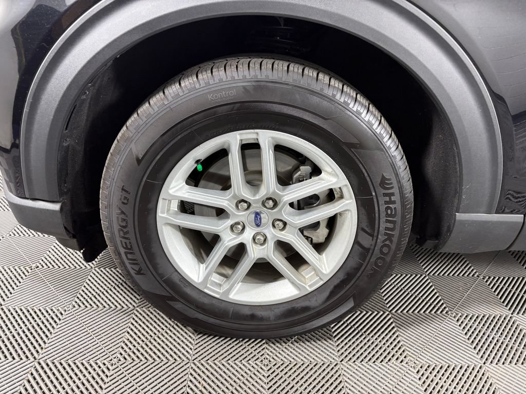 Certified 2025 Ford Explorer Active AWD/4WD image 11