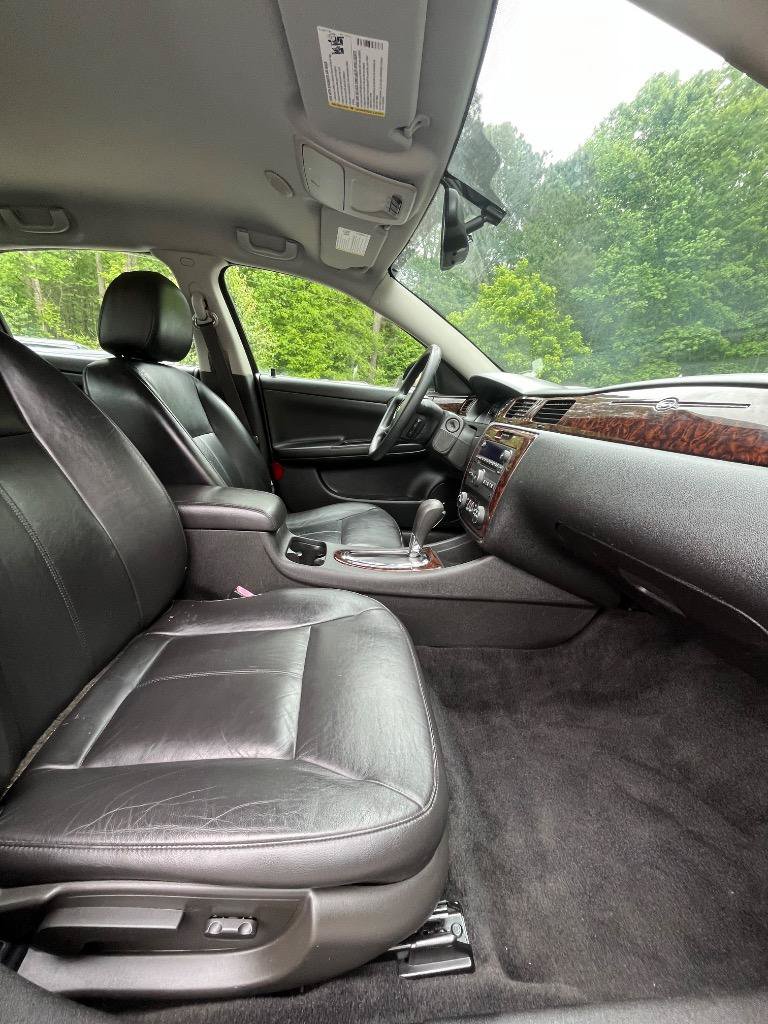 Used 2016 Chevrolet Impala LTZ FWD image 35