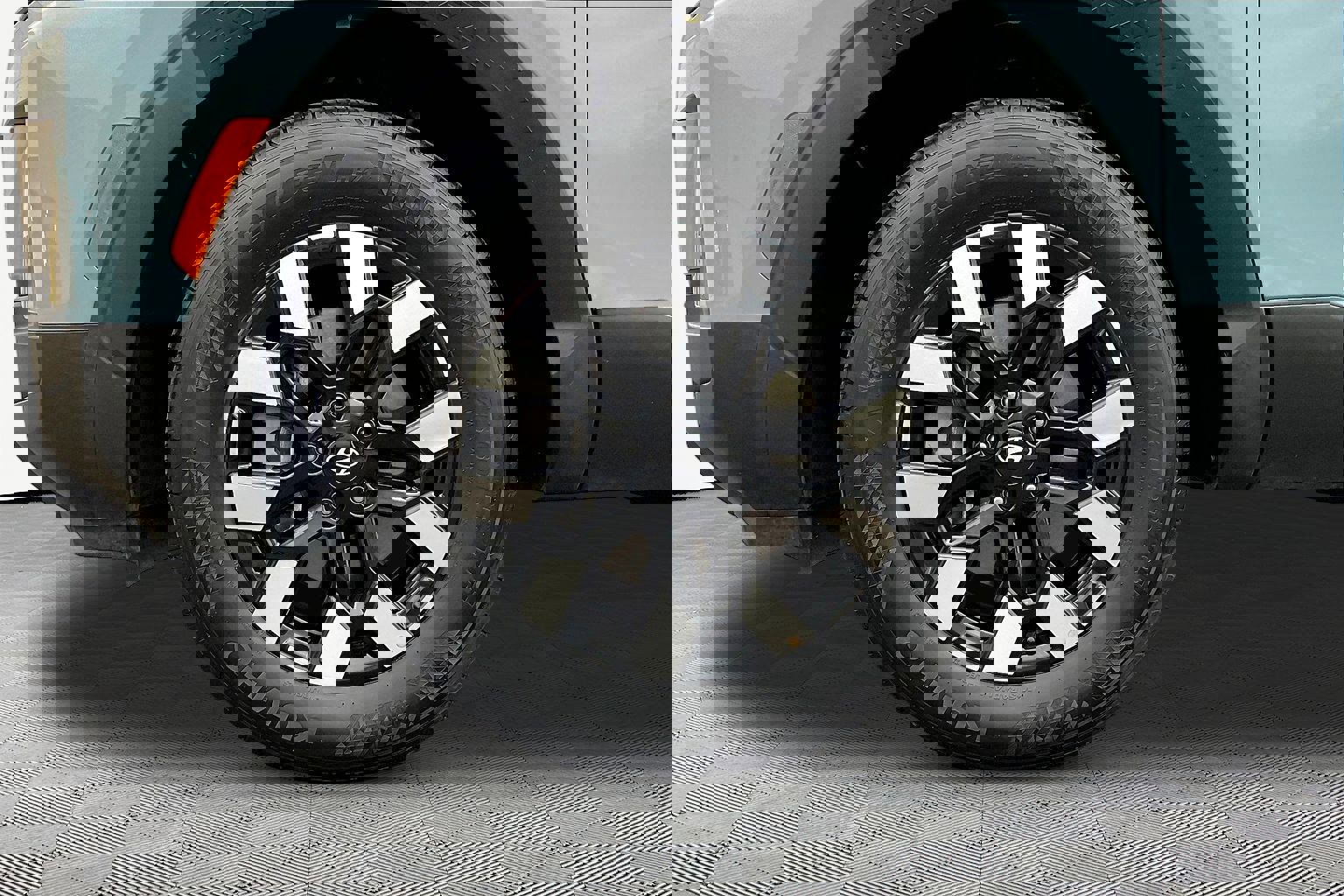 Used 2026 Hyundai Santa Cruz SEL AWD/4WD image 35