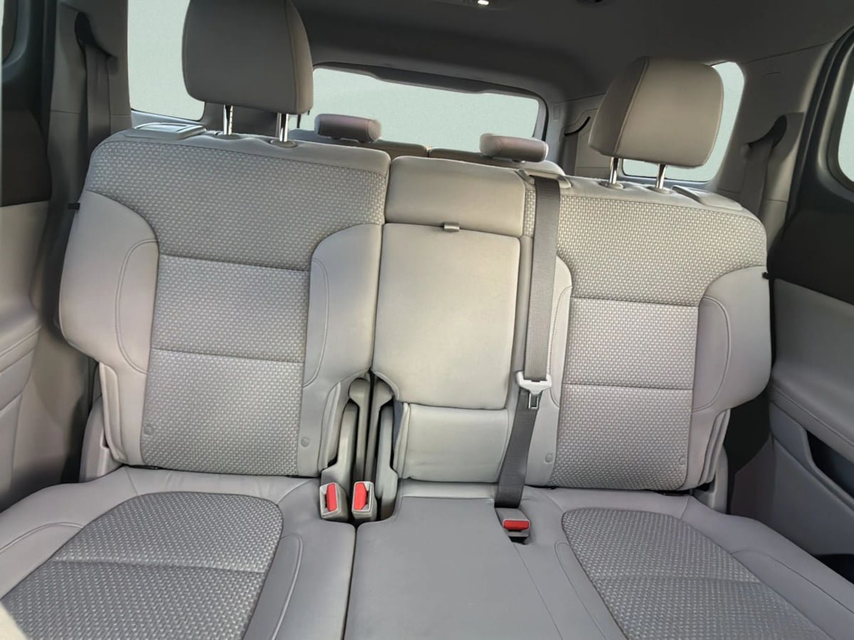 Used 2020 GMC Acadia SLE w/ LPO, Floor Liner Package FWD image 11