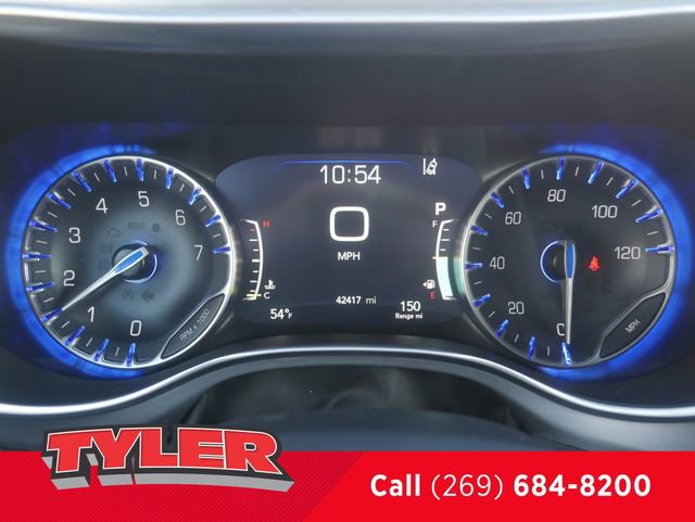 Certified 2025 Chrysler Pacifica Limited image 47