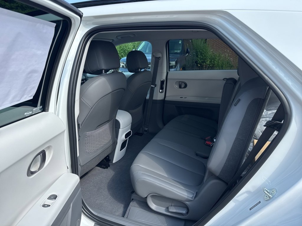 New 2025 Hyundai Ioniq 5 SEL image 15