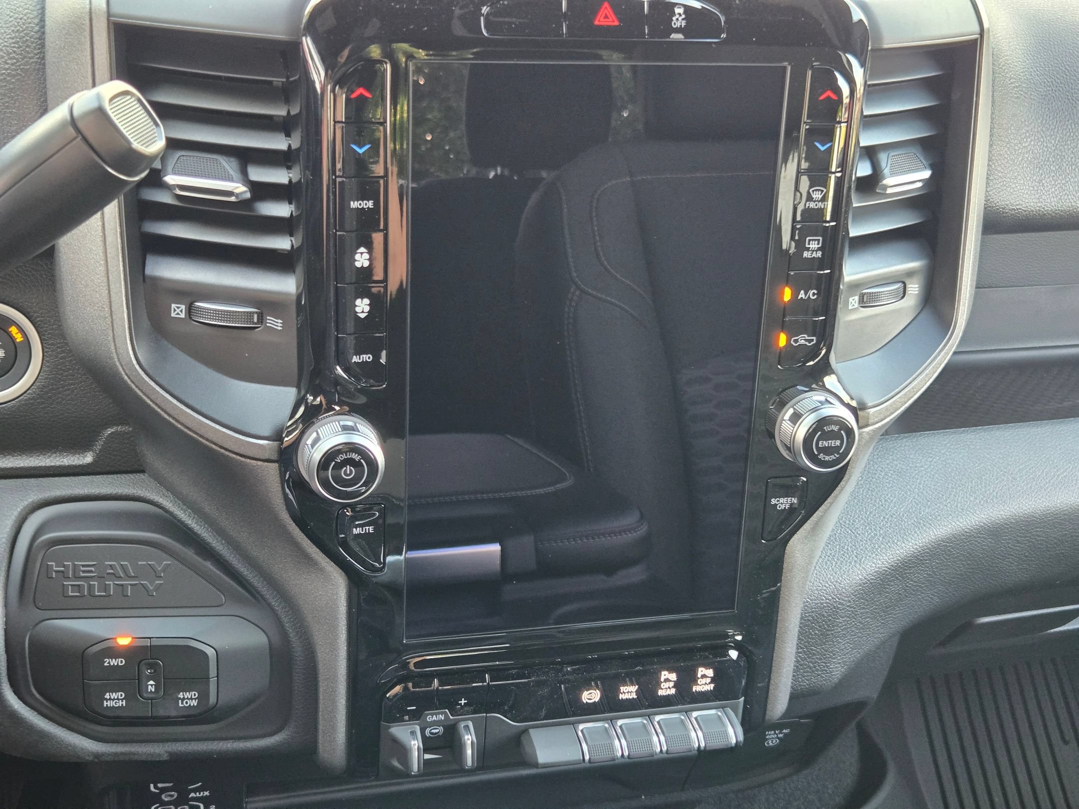 New 2026 RAM 3500 Tradesman AWD/4WD image 30