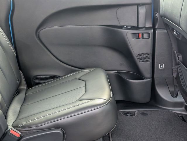 New 2026 Chrysler Pacifica Select image 29