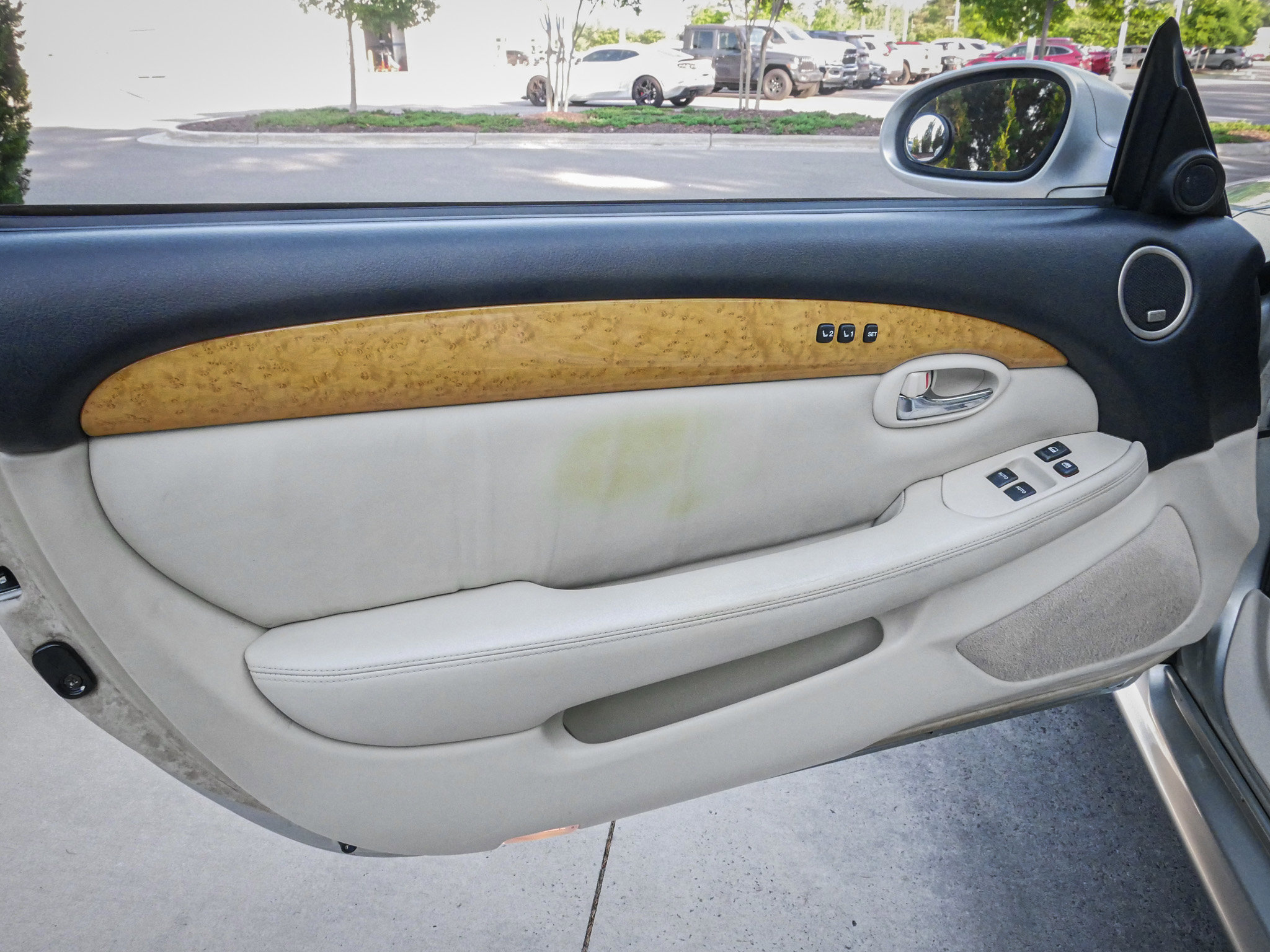 Used 2002 Lexus SC 430 Convertible RWD image 14