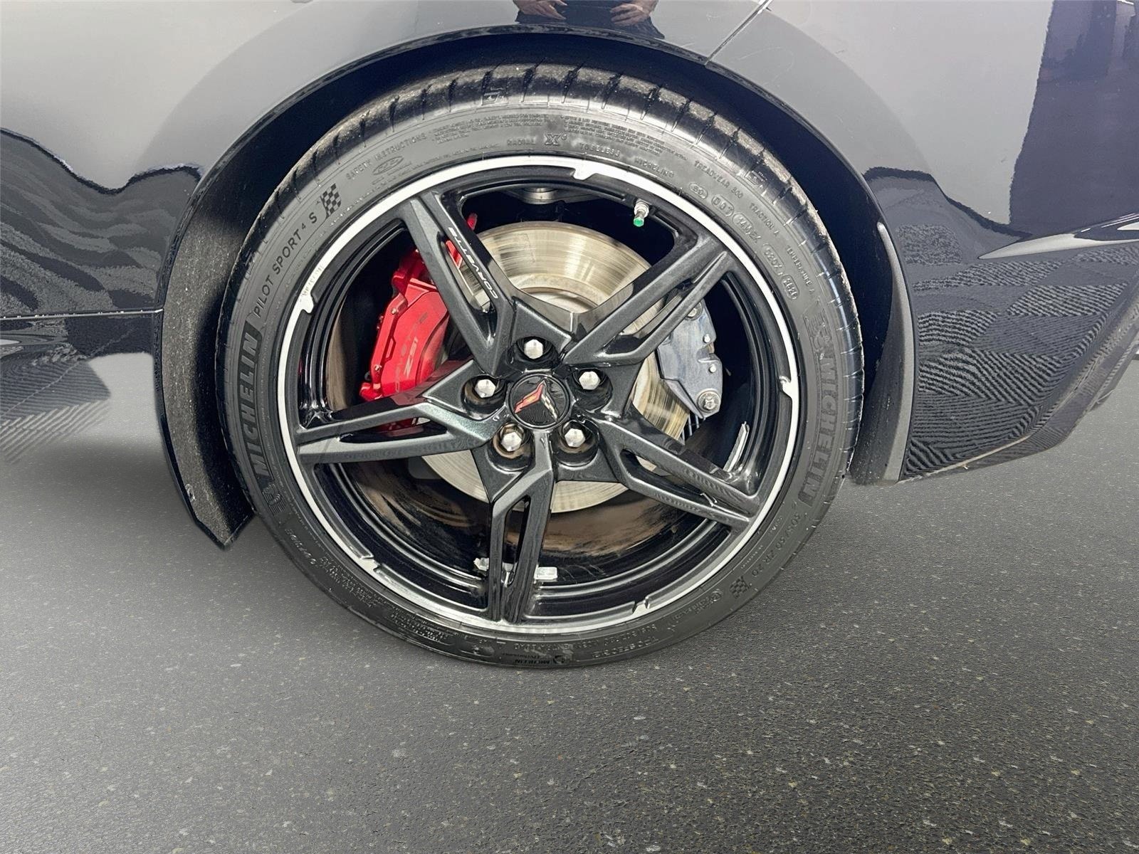 Used 2023 Chevrolet Corvette Stingray Premium Conv w/ Z51 Performance Package RWD image 23