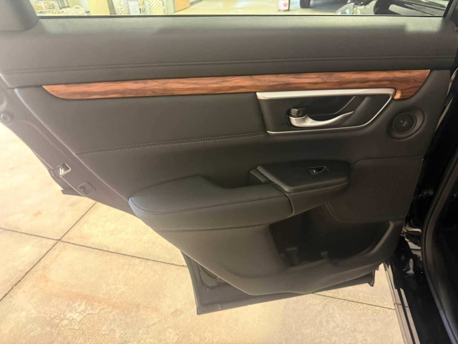 Used 2022 Honda CR-V Touring image 24